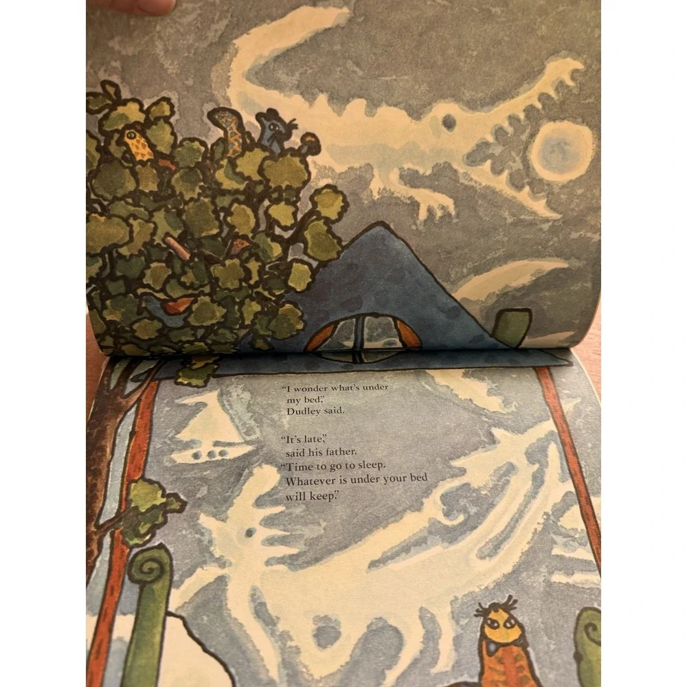 I Wonder What's Under book, by Doris Herold Lund,‎ 1970 Hardcover, Vintage
